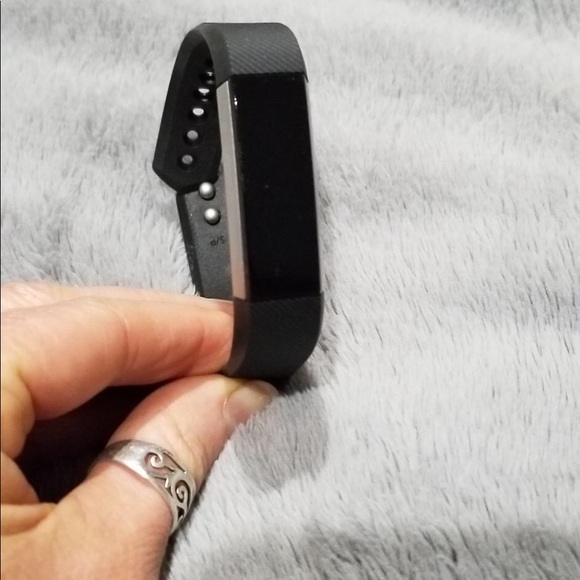 fitbit - Picture 5 of 5